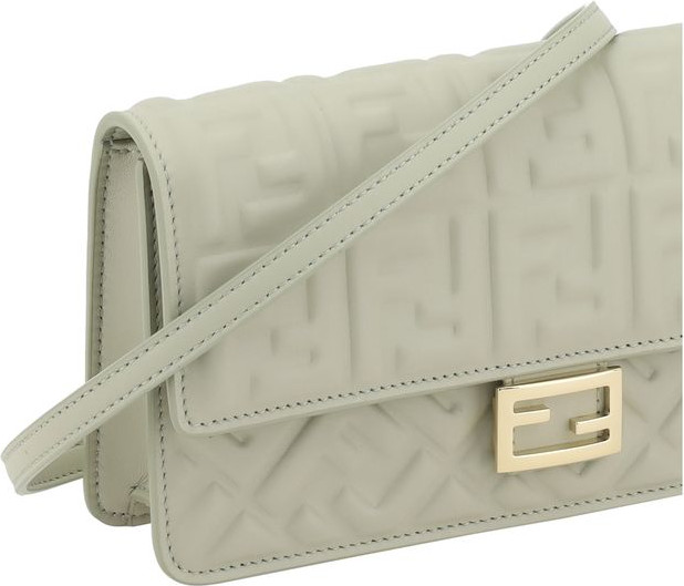 Wallet Fendi Chain Wallet