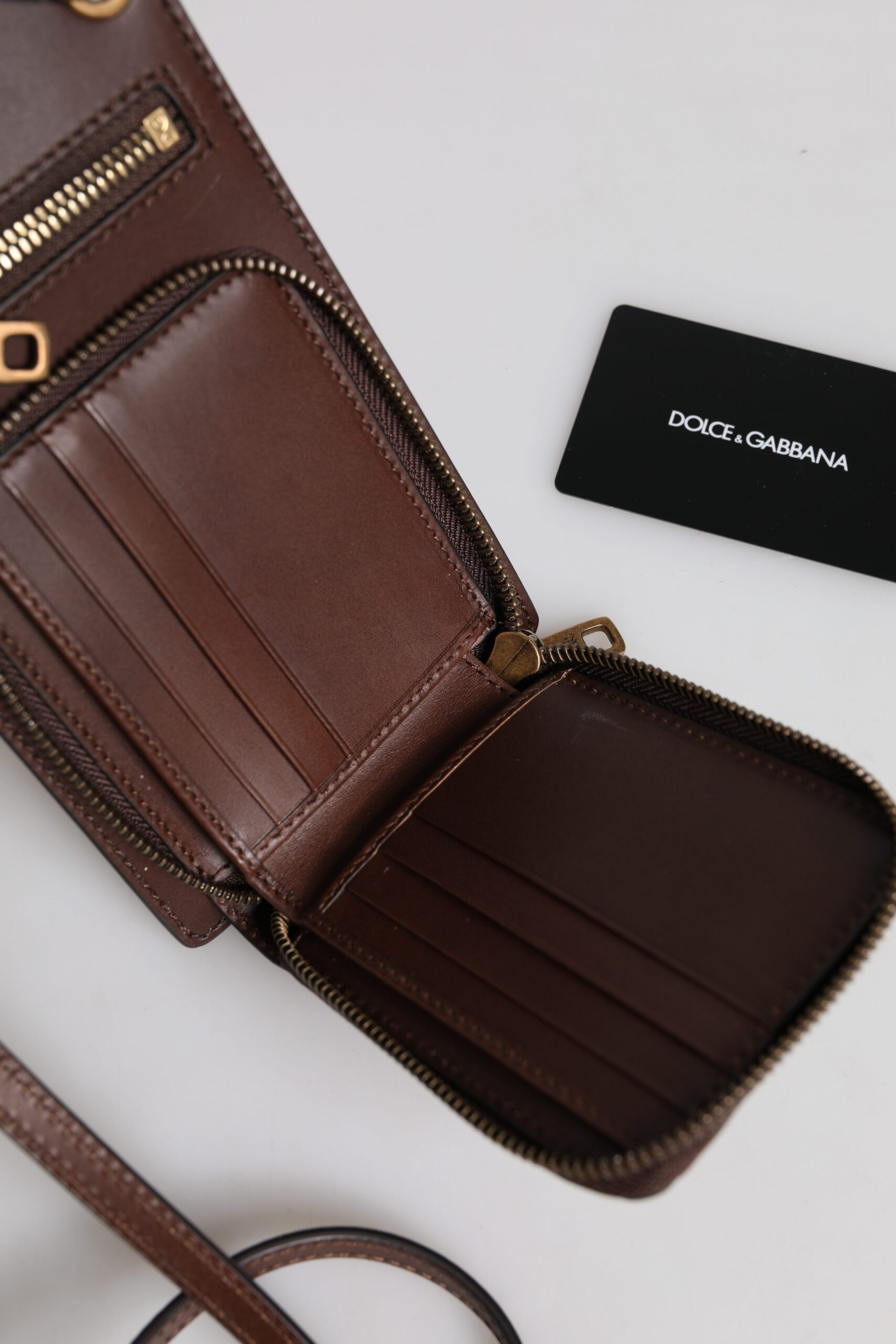 Сумка на ремешке Dolce & Gabbana