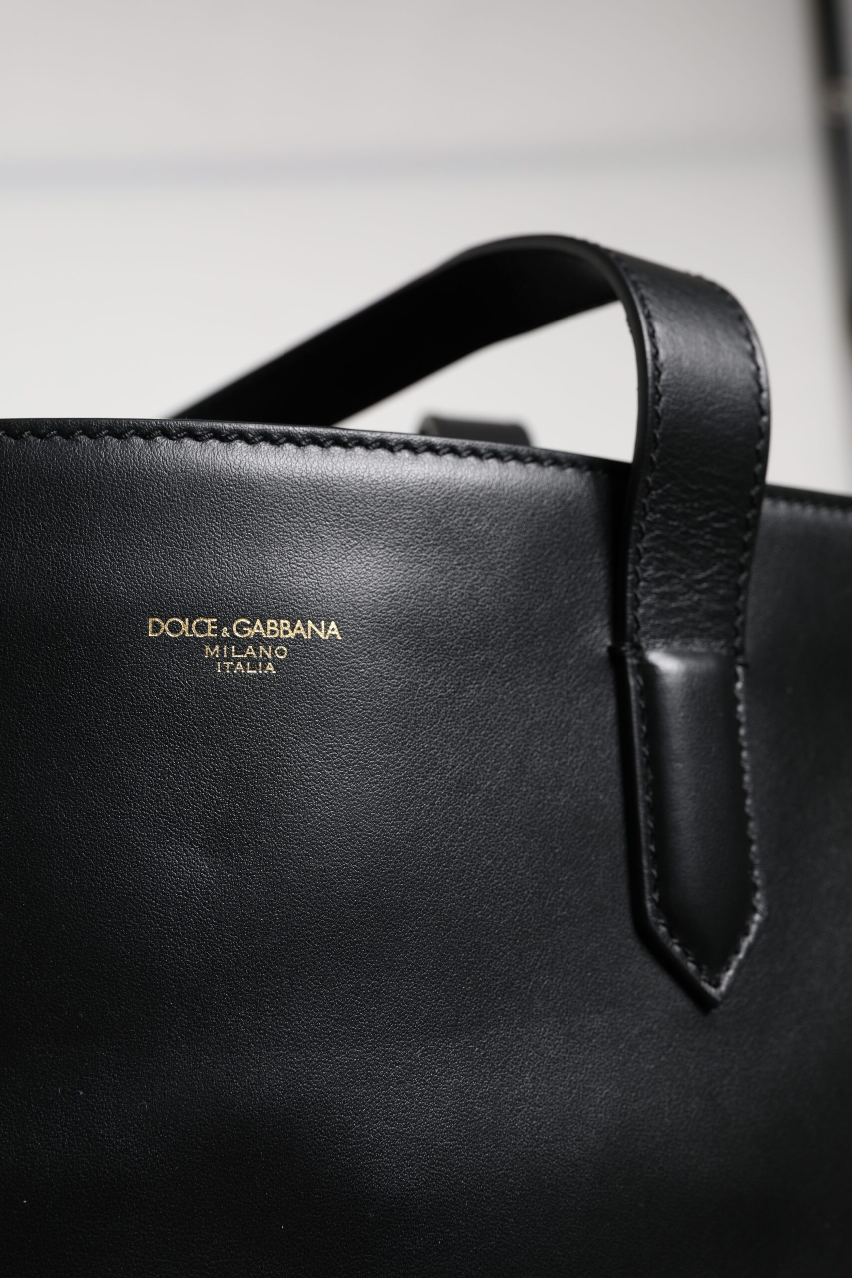 Xarid sumkasi Dolce & Gabbana