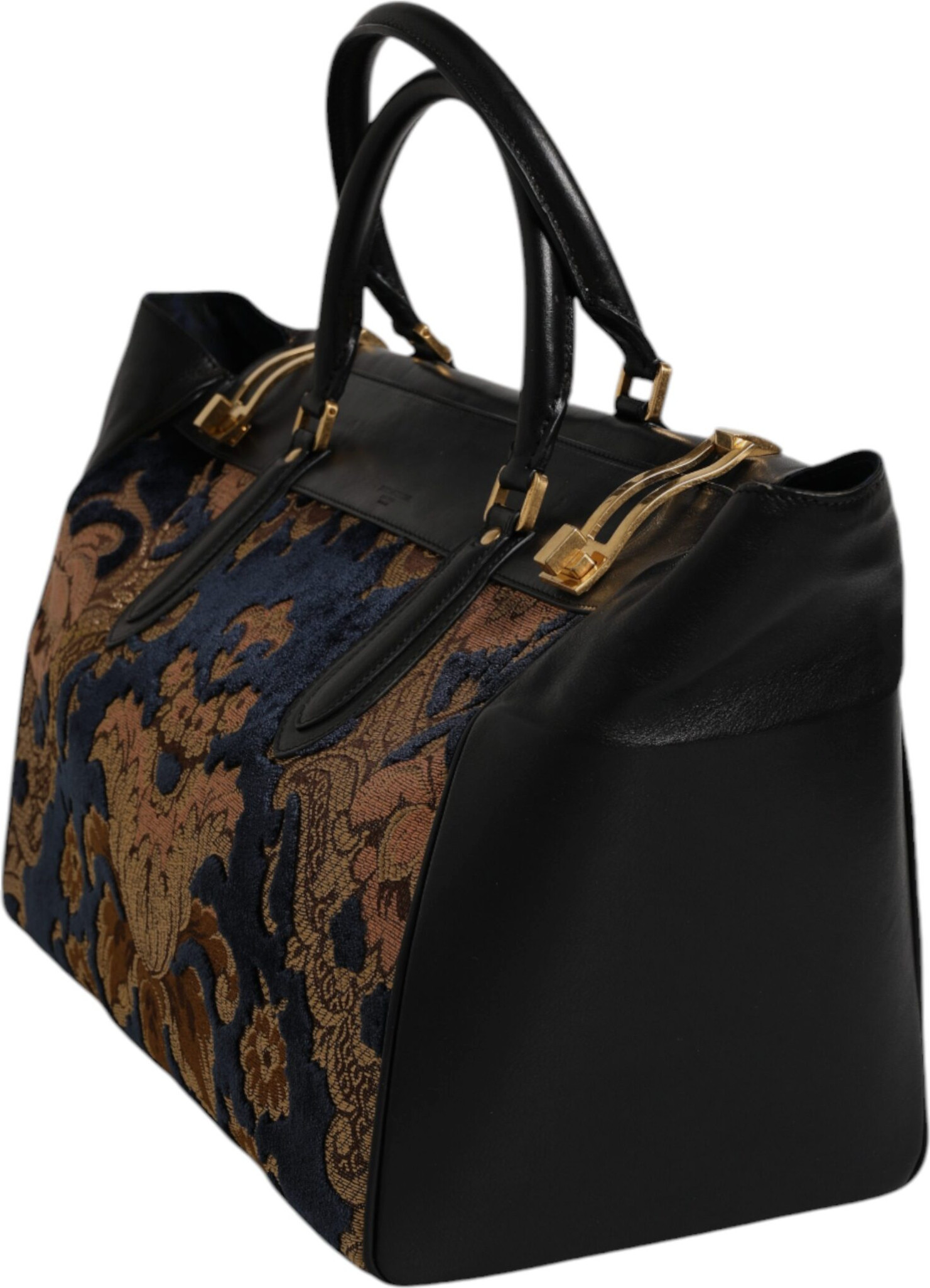 Dolce & Gabbana yeng sumkasi