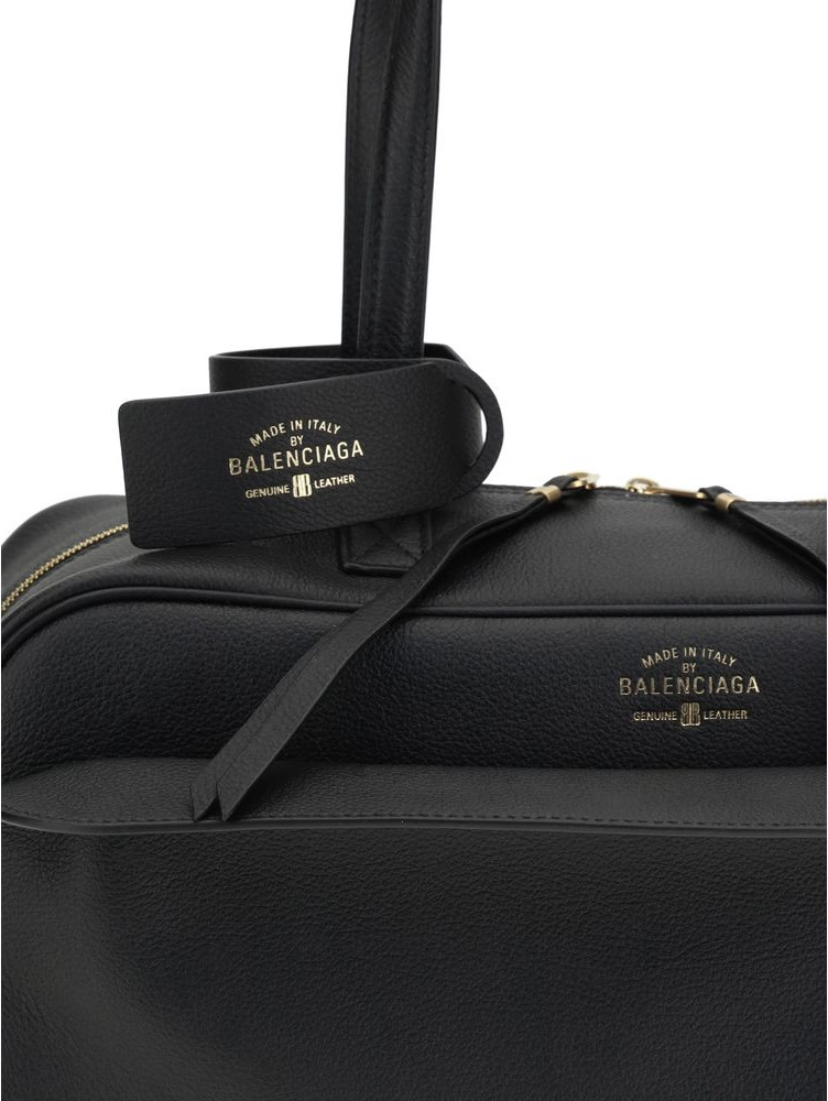 Сумка через плечо Balenciaga Carrie medium