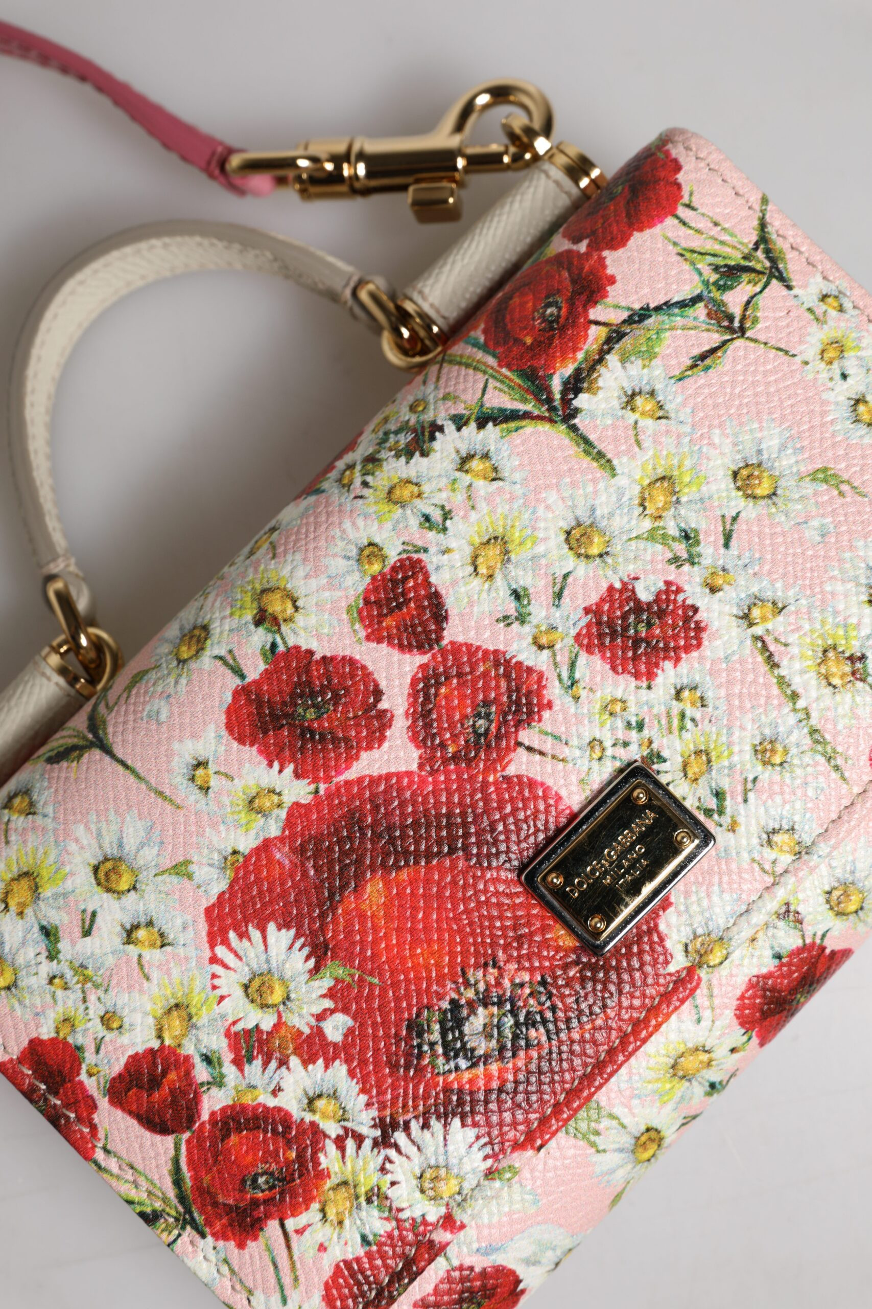 Dolce & Gabbana pushtoy sumkasi, pushti gulli charm, logotipi bor, bukmal sumka