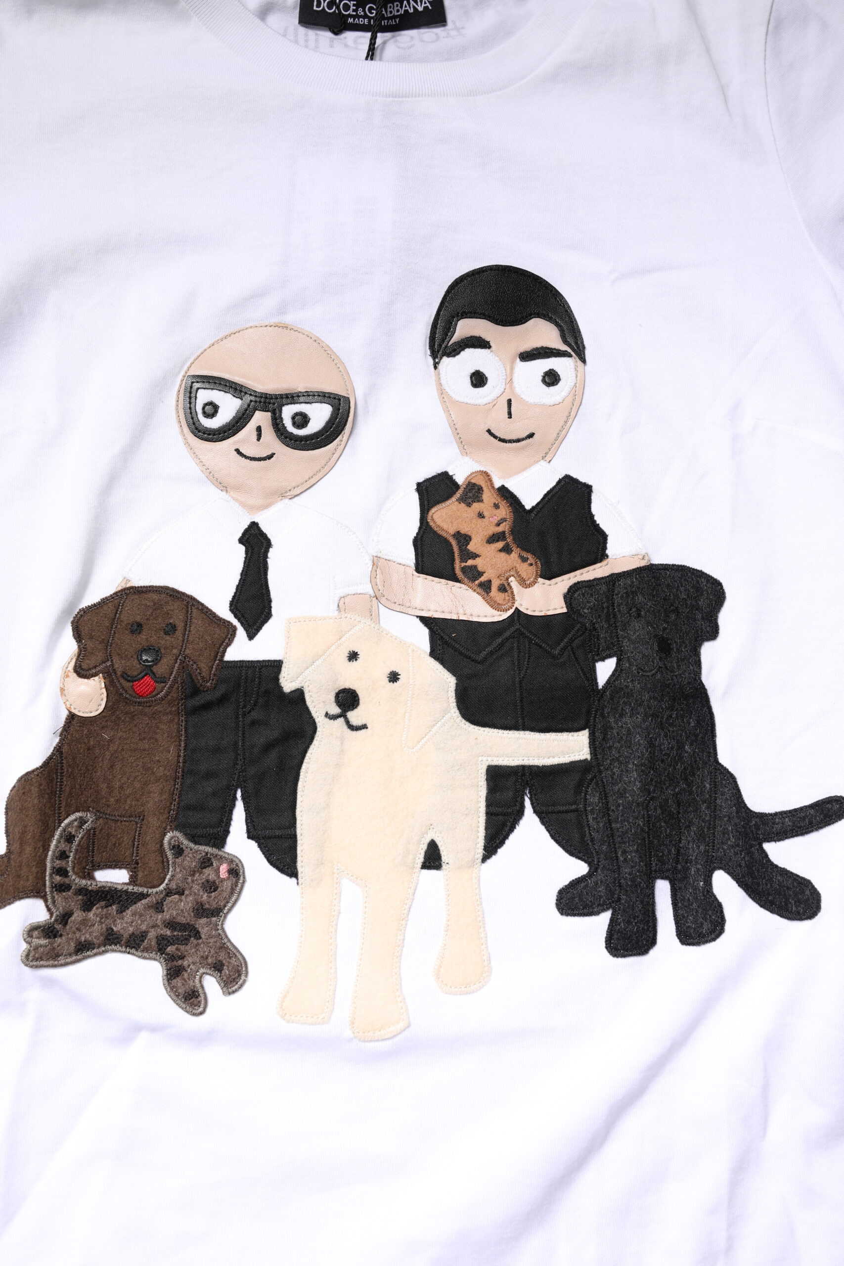 Футболка Dolce & Gabbana Белая хлопковая футболка с вышивкой #DGFAMILY