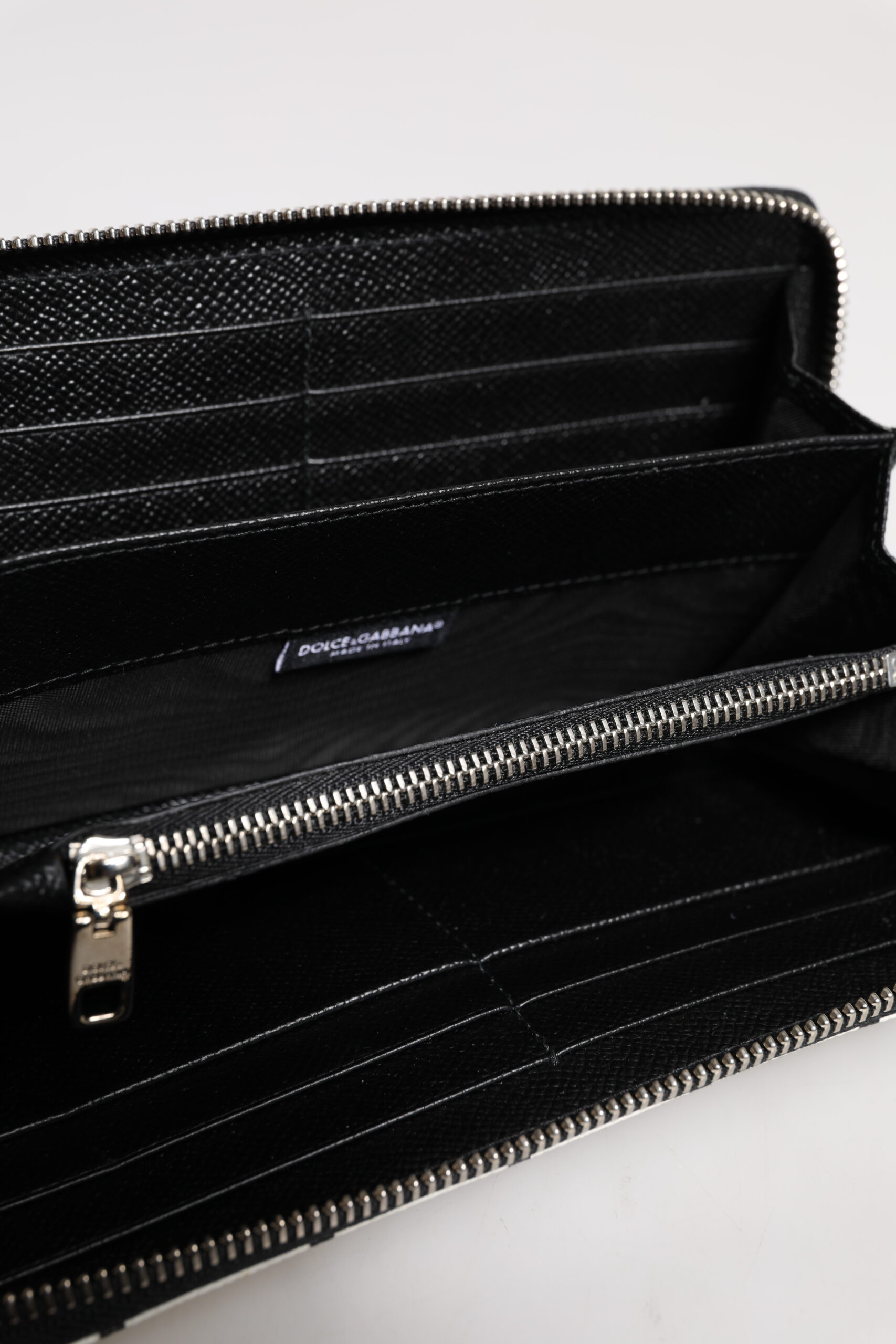 Кошелек Dolce & Gabbana Continental Zip Around Wallet