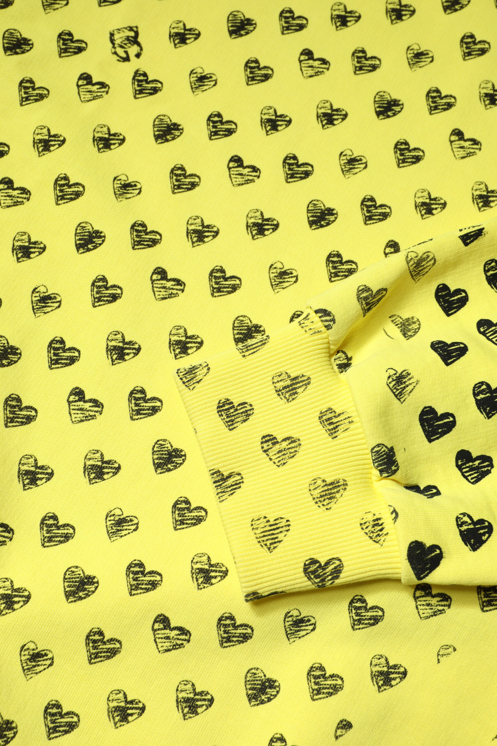 Yellow Heart Crew Neck Men Pullover Sweater Dolce & Gabbana