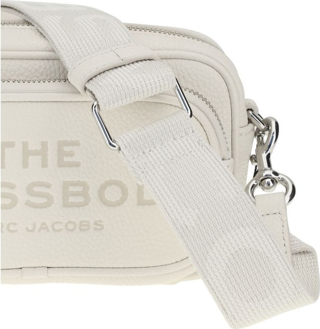 The Marc Jacobs yengil sumkasi