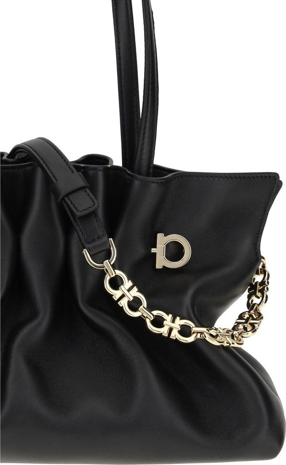 Сумка через плечо Ferragamo Soft Shoulder Bag