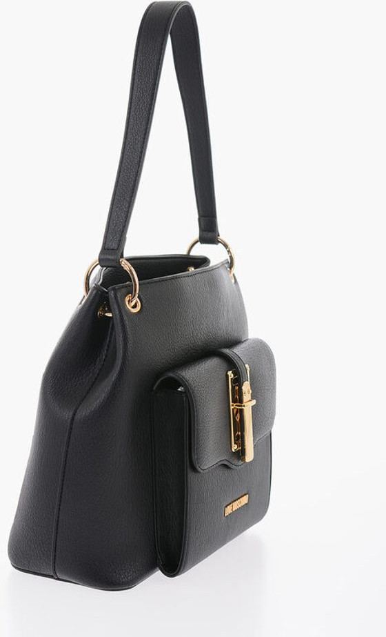 Hobo Sumkasi Moschino LOVE Nafis Tuzilishli Sun'iy Charm Hobo Sumkasi katta logotipi bilan