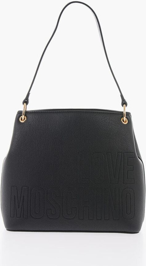 Hobo Sumkasi Moschino LOVE Nafis Tuzilishli Sun'iy Charm Hobo Sumkasi katta logotipi bilan