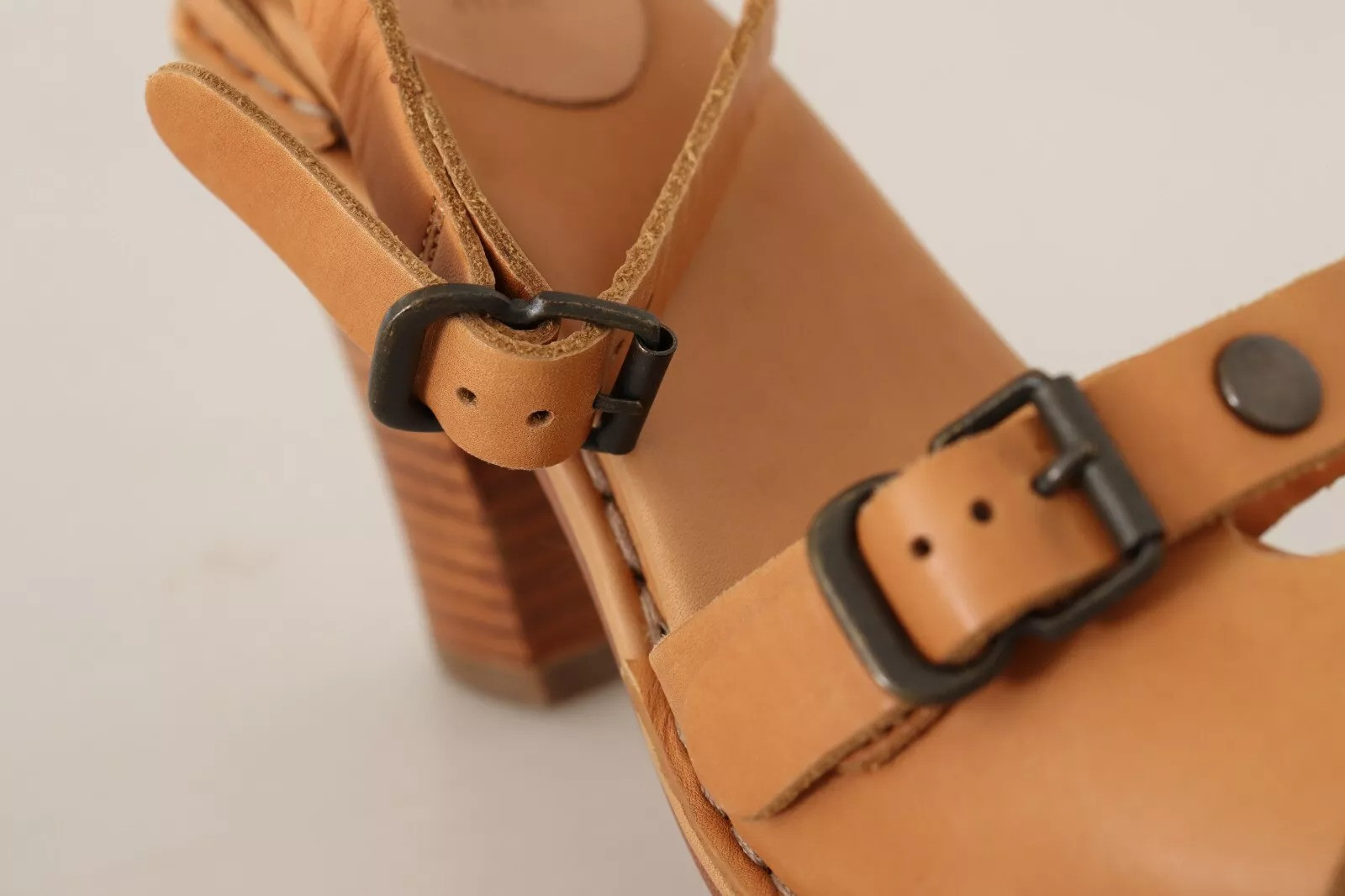 Oyoq kiyim (Sandals) See by Chloé
