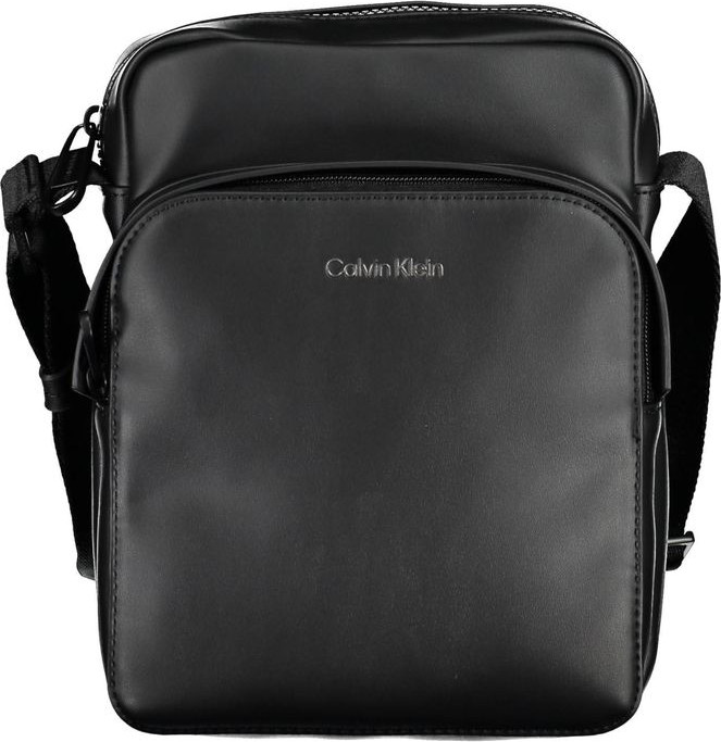 Calvin Klein yeng sumkasi