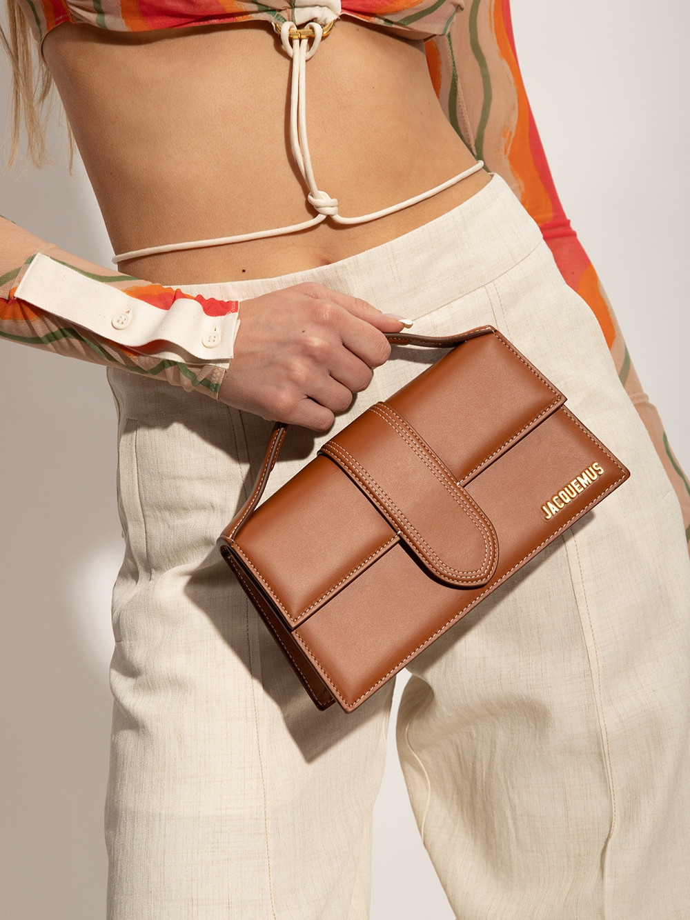 Сумка Jacquemus Le Grand Bambino