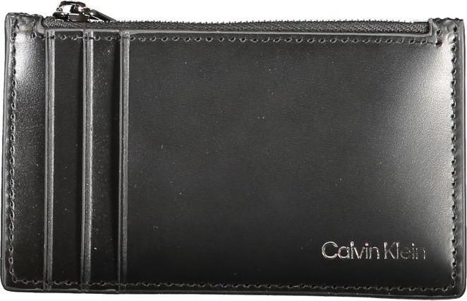 Calvin Klein sumkasi