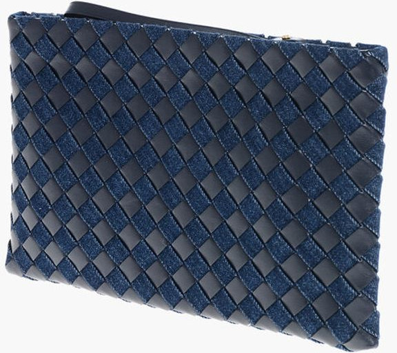Клатч Bottega Veneta из плетеной кожи и денима