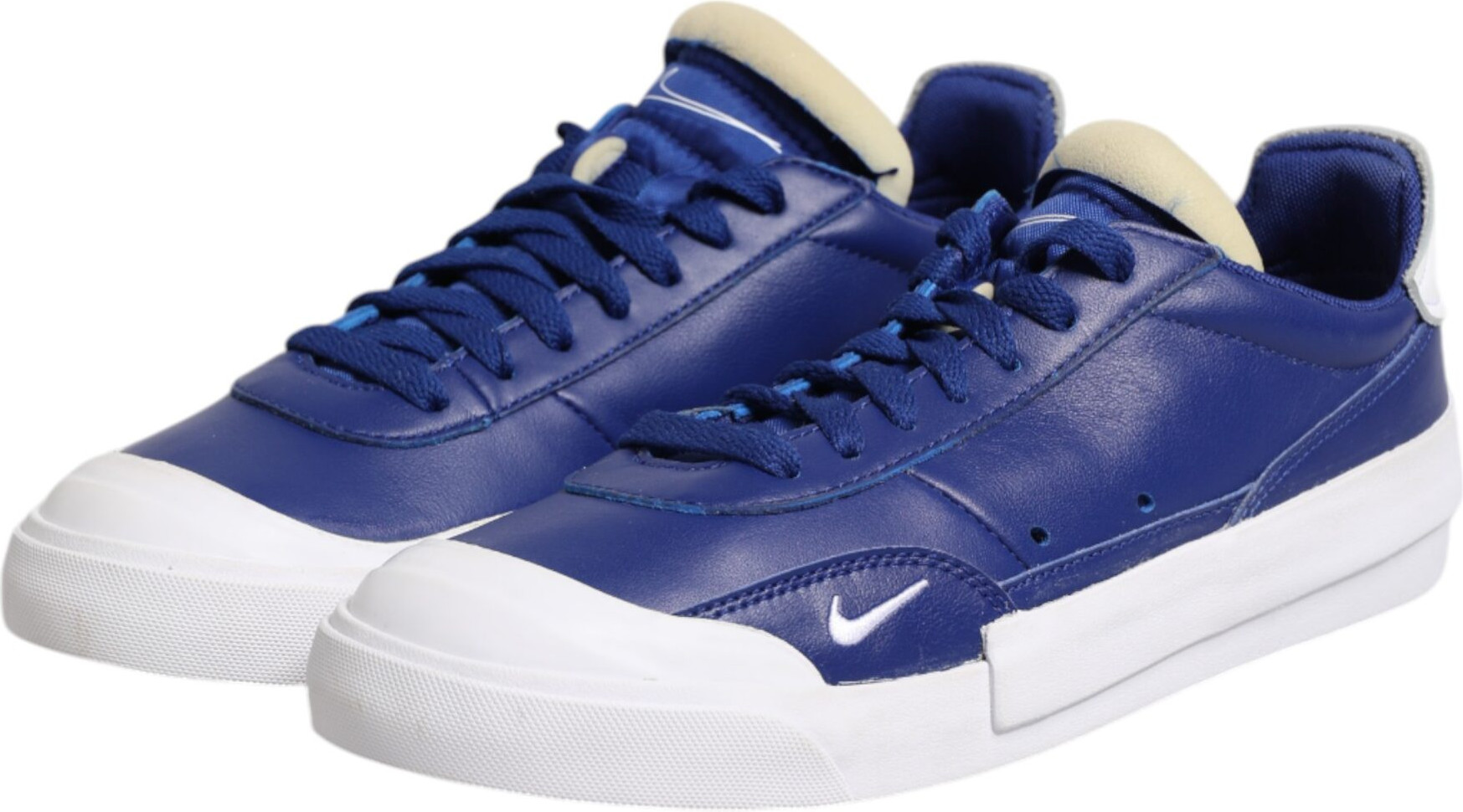 Nike Drop-Type PRM Pastaldagi sport poyabzali