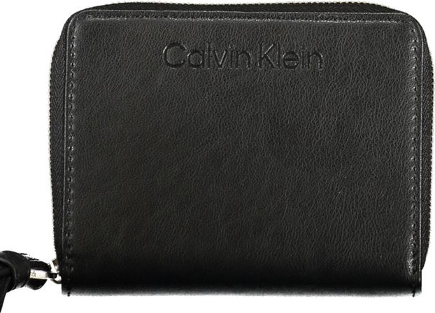 Calvin Klein sumkasi