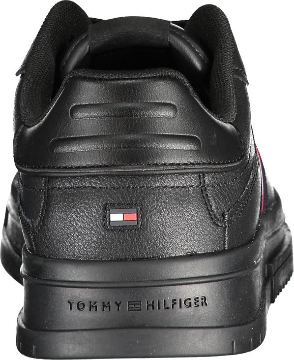 Tommy Hilfiger krossovkasi