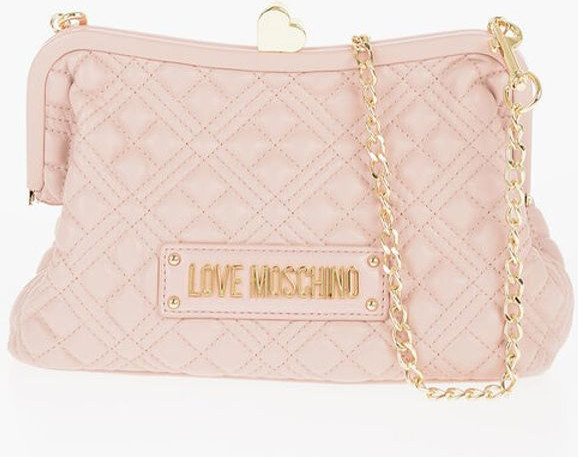 Сумка Moschino LOVE с эффектом стеганой кожи и золотой цепочкой и украшением в виде сердца