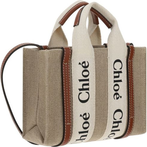 Chloé Woody sumkasi