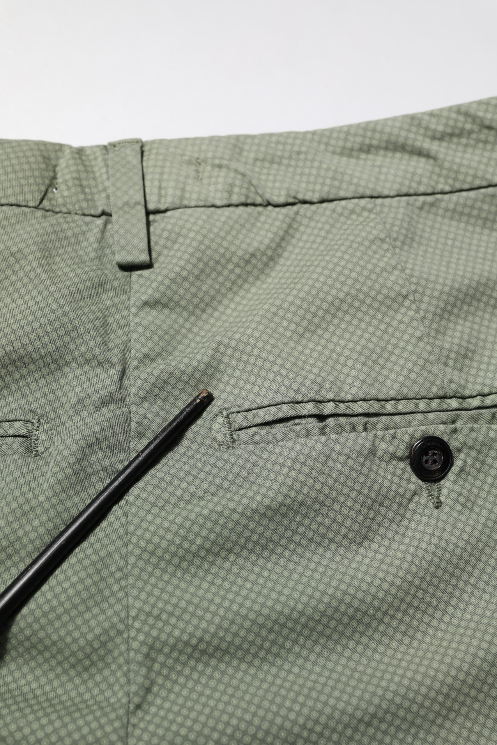 Dondup chino shim