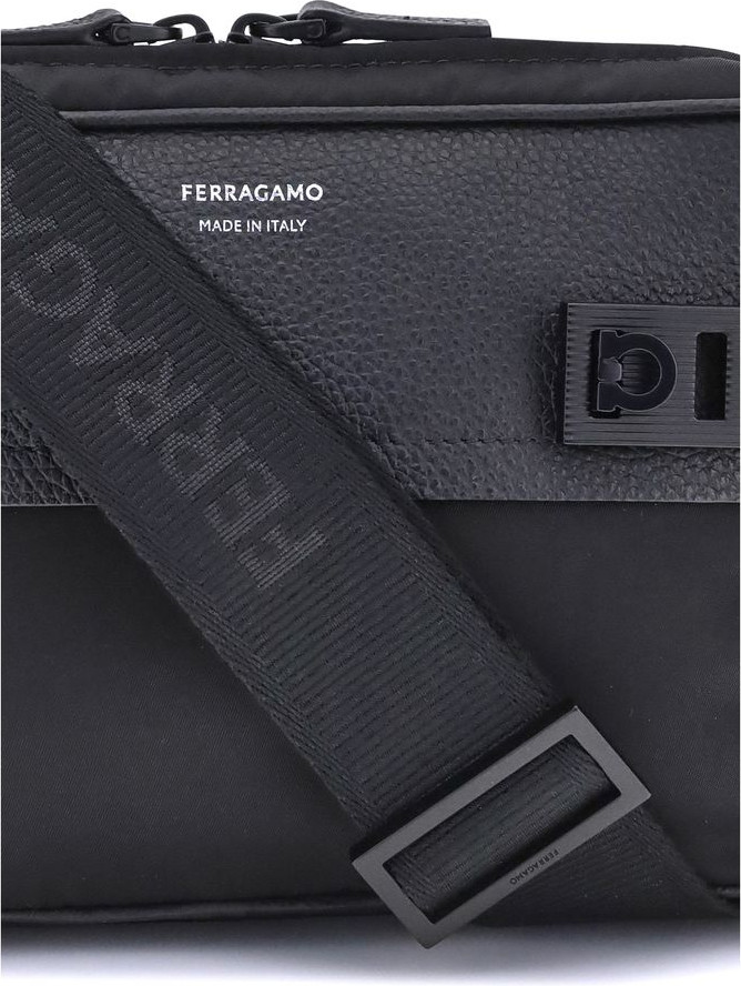 Сумка через плечо Ferragamo с пряжкой Gancini
