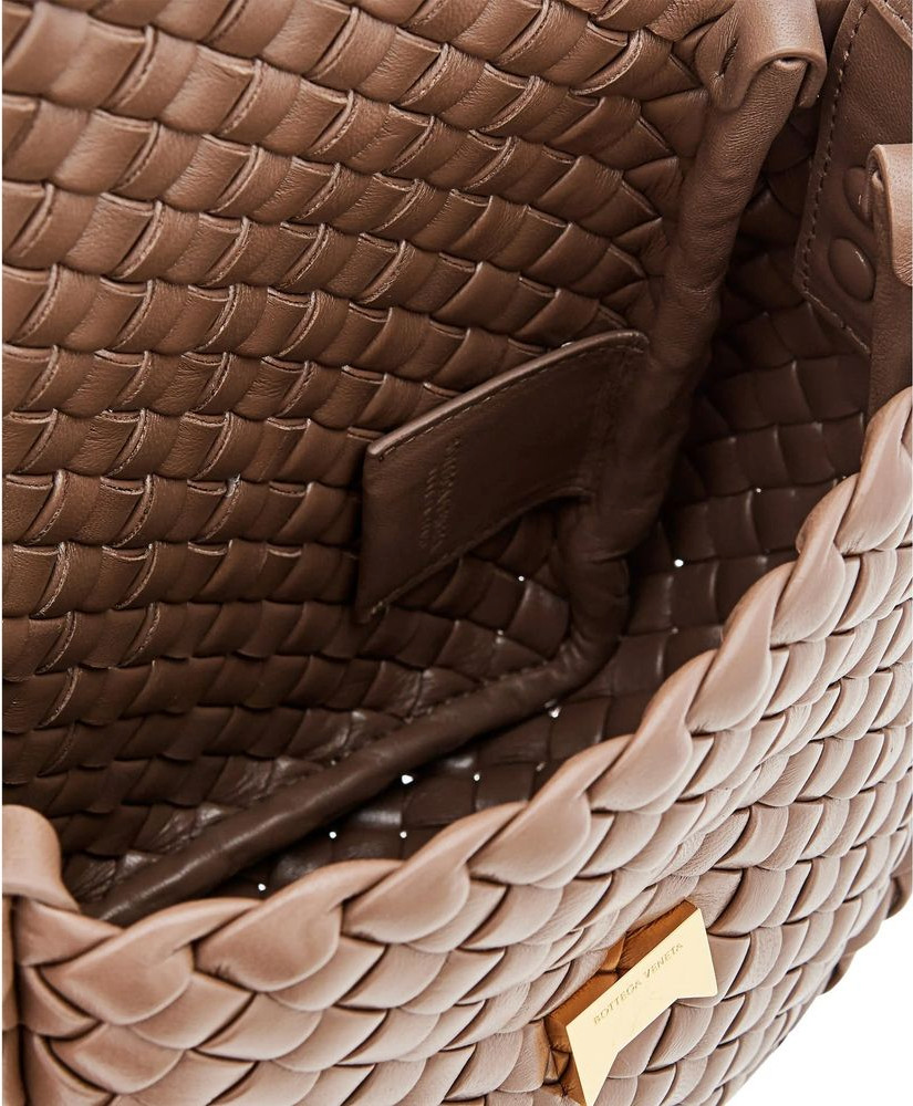 Bottega Veneta Cobble Small yengi sumkasi