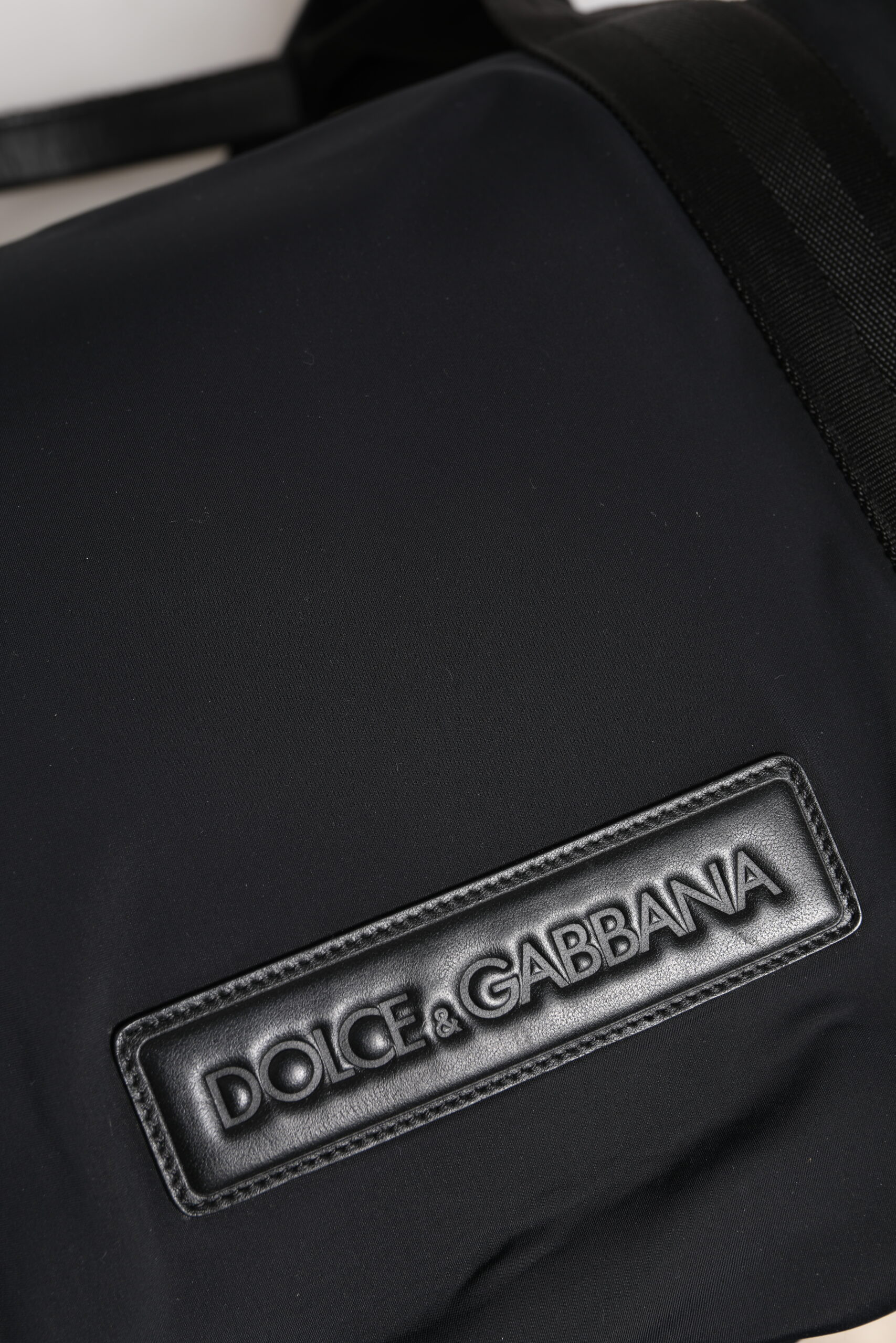 Dolce & Gabbana'dan Zamsh aksesuari