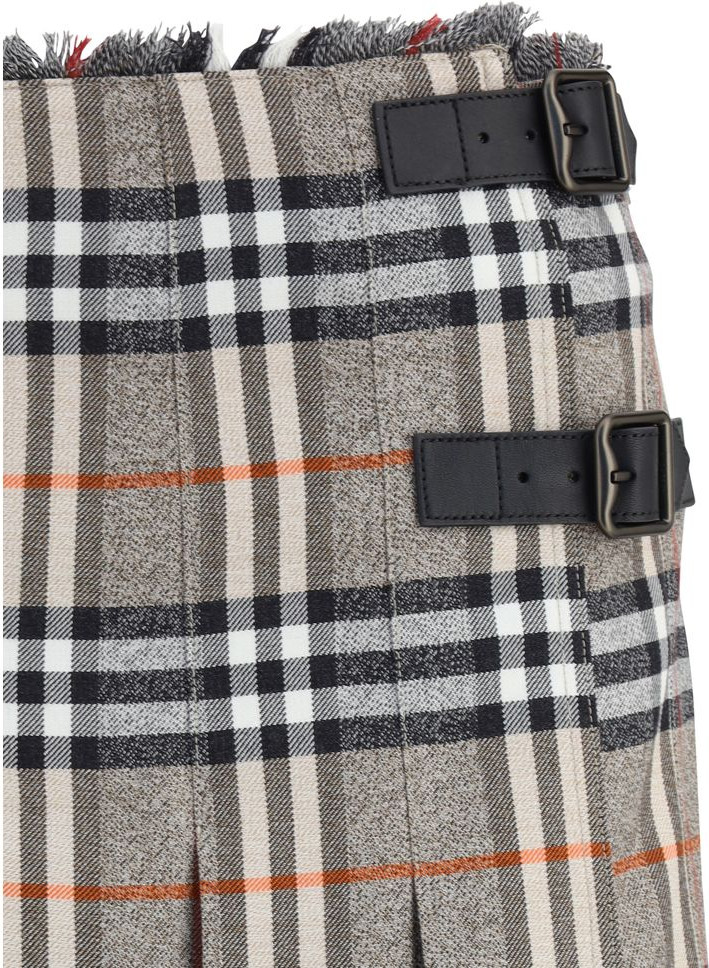 Burberryning kulrang jun mini yubkasi