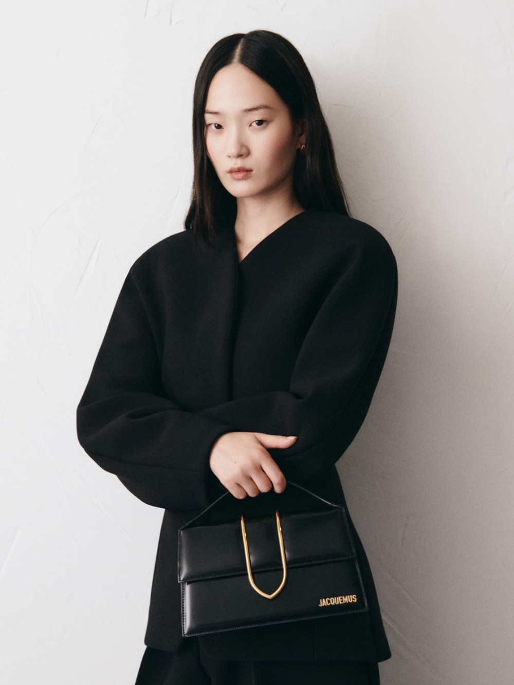 Сумка Jacquemus Le Grand Bambino