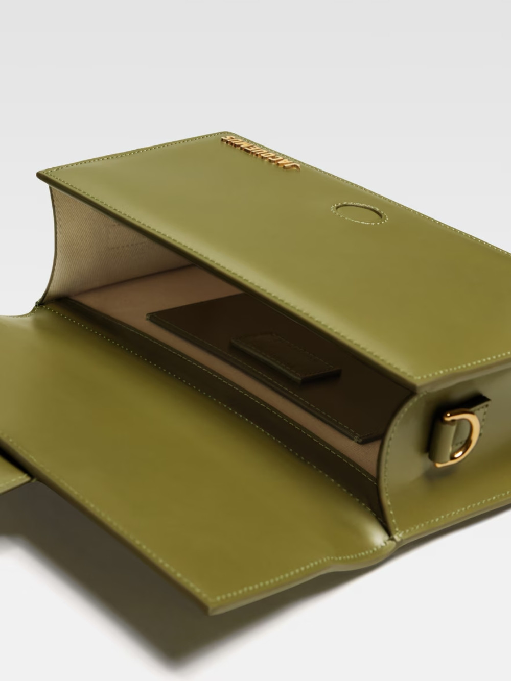 Сумка Jacquemus Le Grand Bambino
