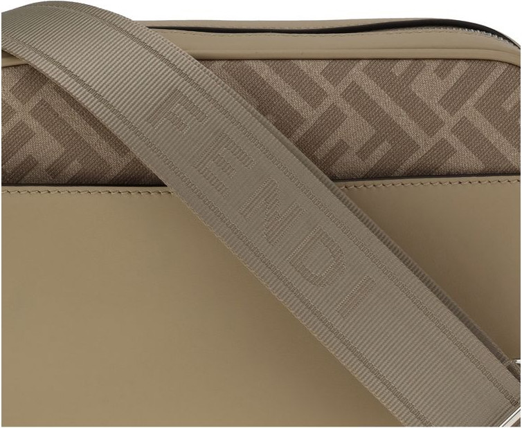 Сумка через плечо Fendi Camera Case Squared