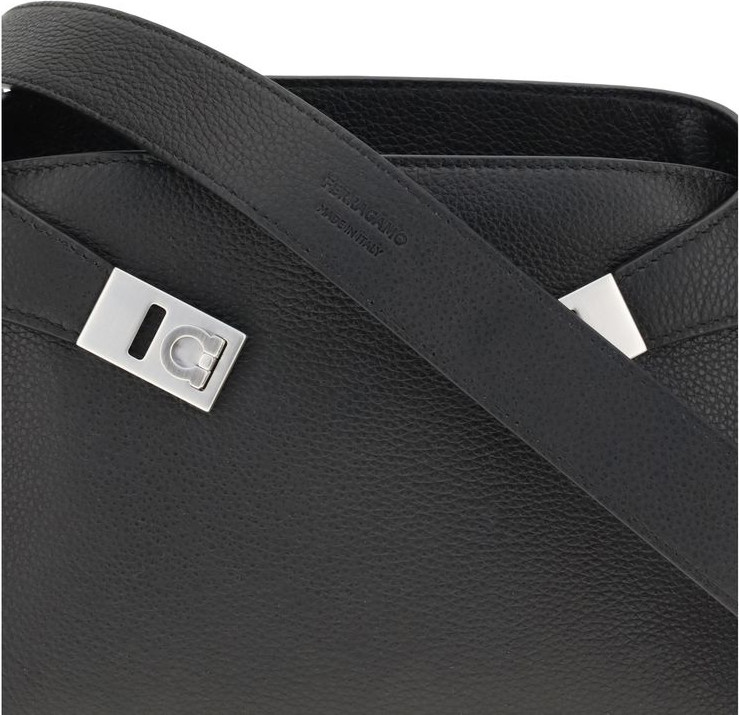 Fanny Pack Ferragamo Leather Hug