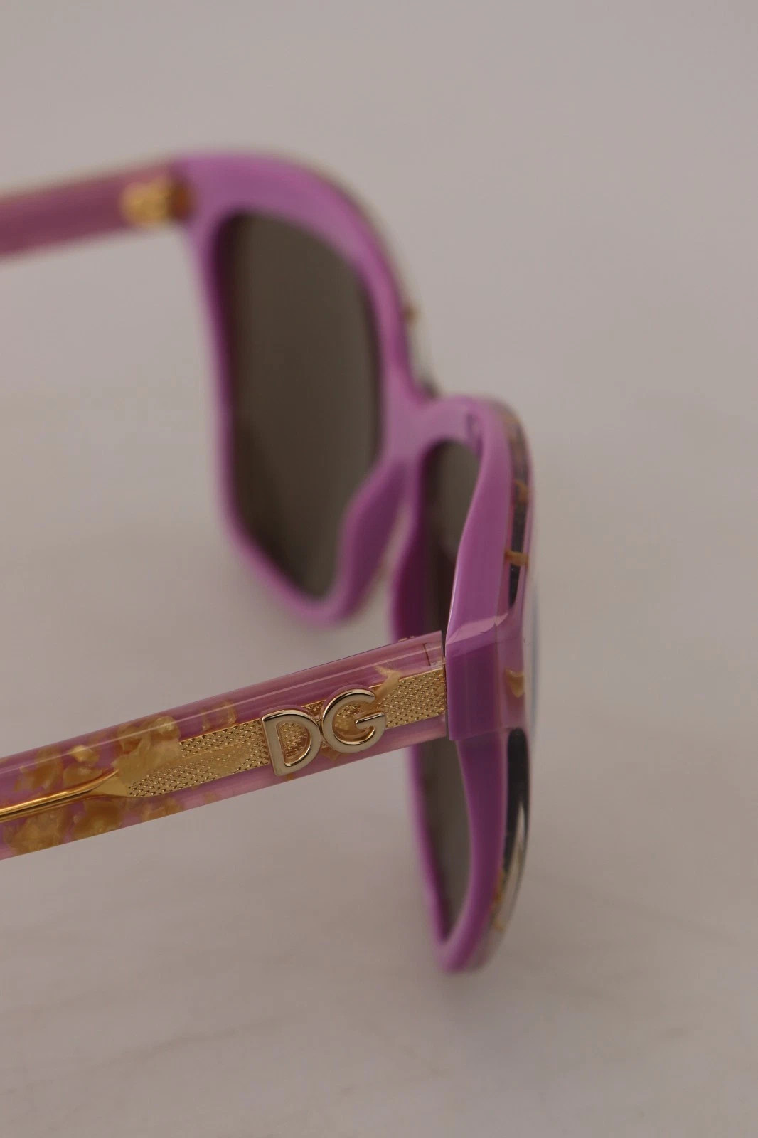 Солнцезащитные очки Dolce & Gabbana DG4251