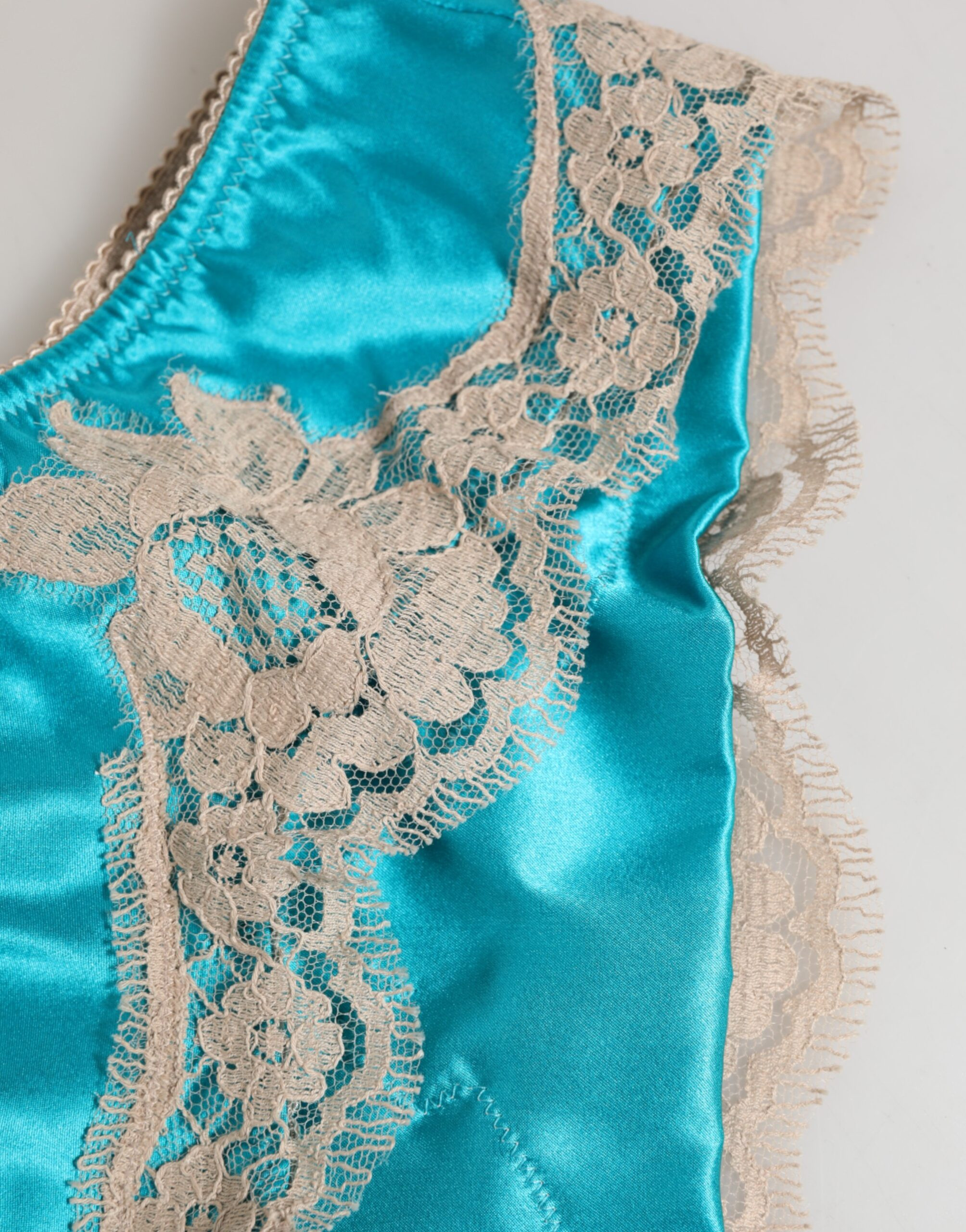 Dolce & Gabbana qisqa ichki kiyimi