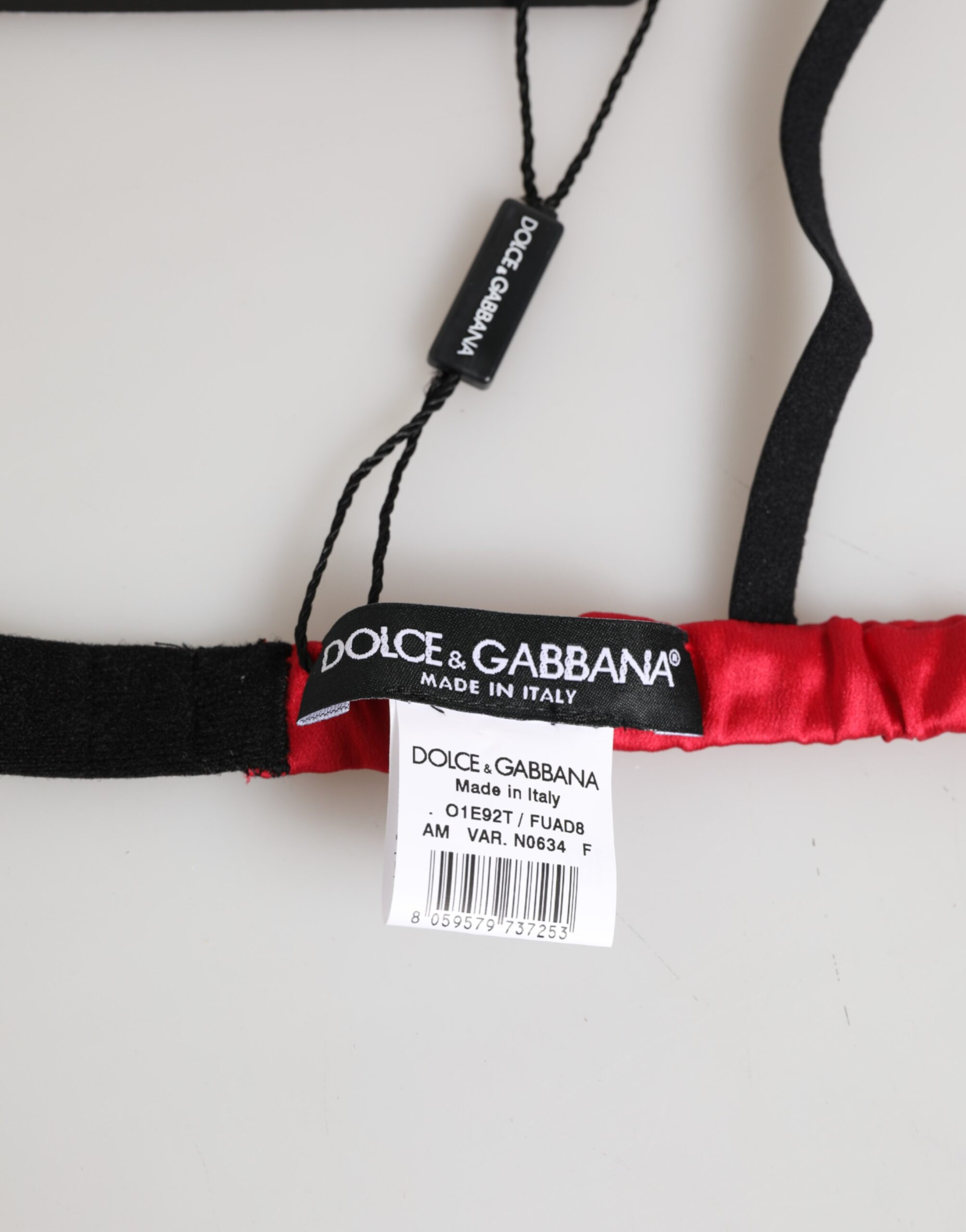 Yumshoq Galatasarayli Dolce & Gabbana brashesi