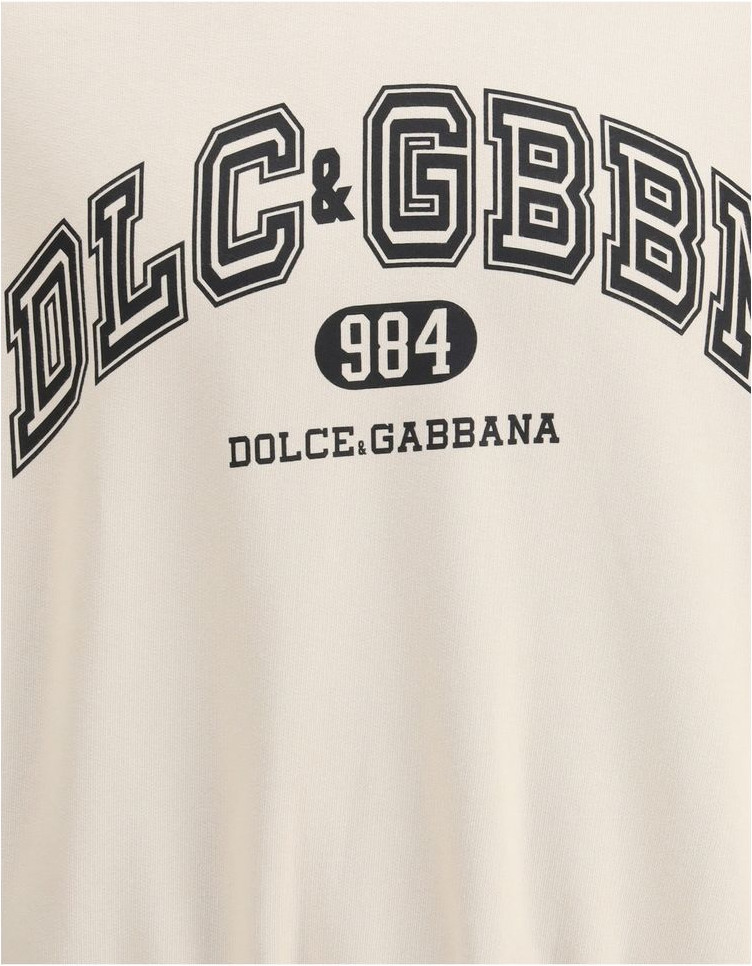 Dolce & Gabbana kapyalı futbolkasi
