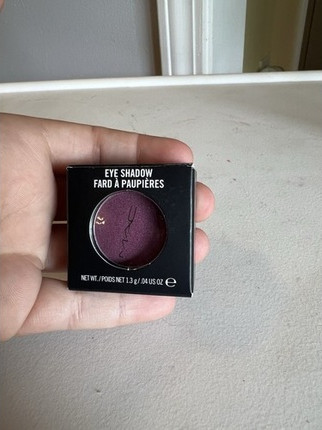 Тени для век MAC Cosmetics Veluxe Pearl