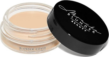 Foundation Monika Blunder Beauty