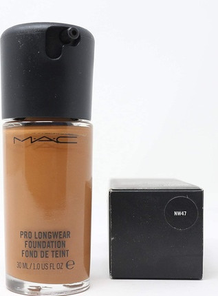 Тональная основа MAC Cosmetics