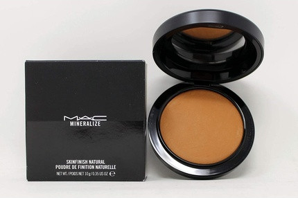 Powder MAC Mineralize Skinfinish Dark Deepest