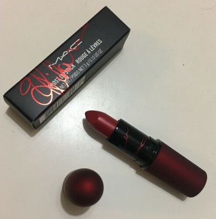 Lipstick MAC Cosmetics Viva Glam Rihanna Red