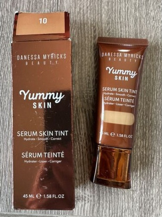 Foundation Danessa Myricks Beauty Yummy Skin Soothing Serum Skin Tint Foundation
