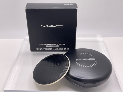 Компактная пудра-основа MAC Cosmetics Longwear