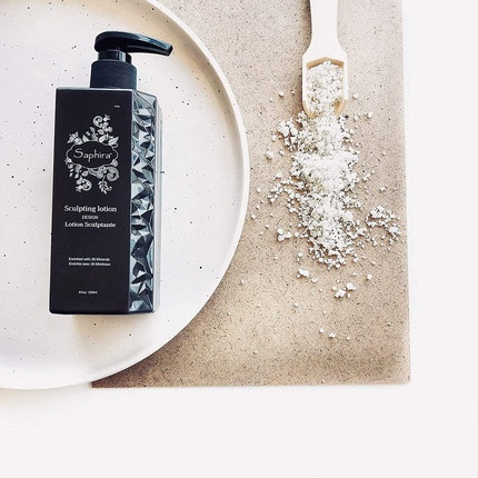 Saphira Sculpting Lotion für mittleren bis starken Halt