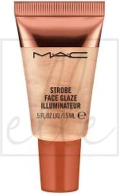 Сияющее средство MAC Cosmetics
