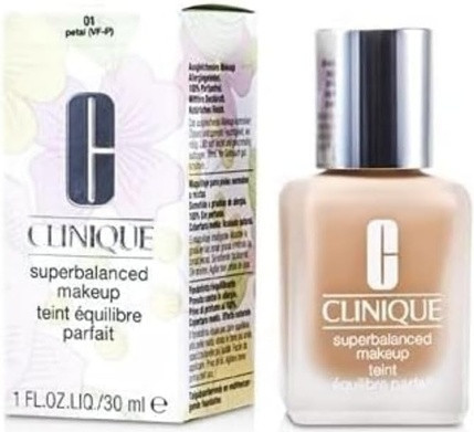 Foundation Clinique Superbalanced Makeup