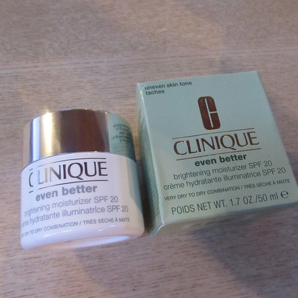Kunlik krem Clinique Even Better Brightening Moisturizer