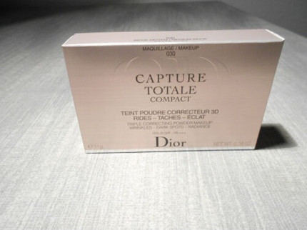Puder Christian Dior Capture Totale Compact Puder mit dreifacher Korrektur