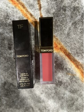 Lipstick Tom Ford Liquid Lip Luxe Matte Lipstick