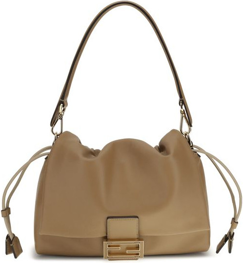 Fendi Mamma Baguette yelkasiga osiladigan sumka